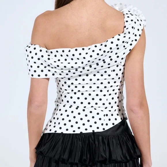 AKIRA White One-Shoulder Polka Dot top with Floral Ruffle - Picture 3 of 4